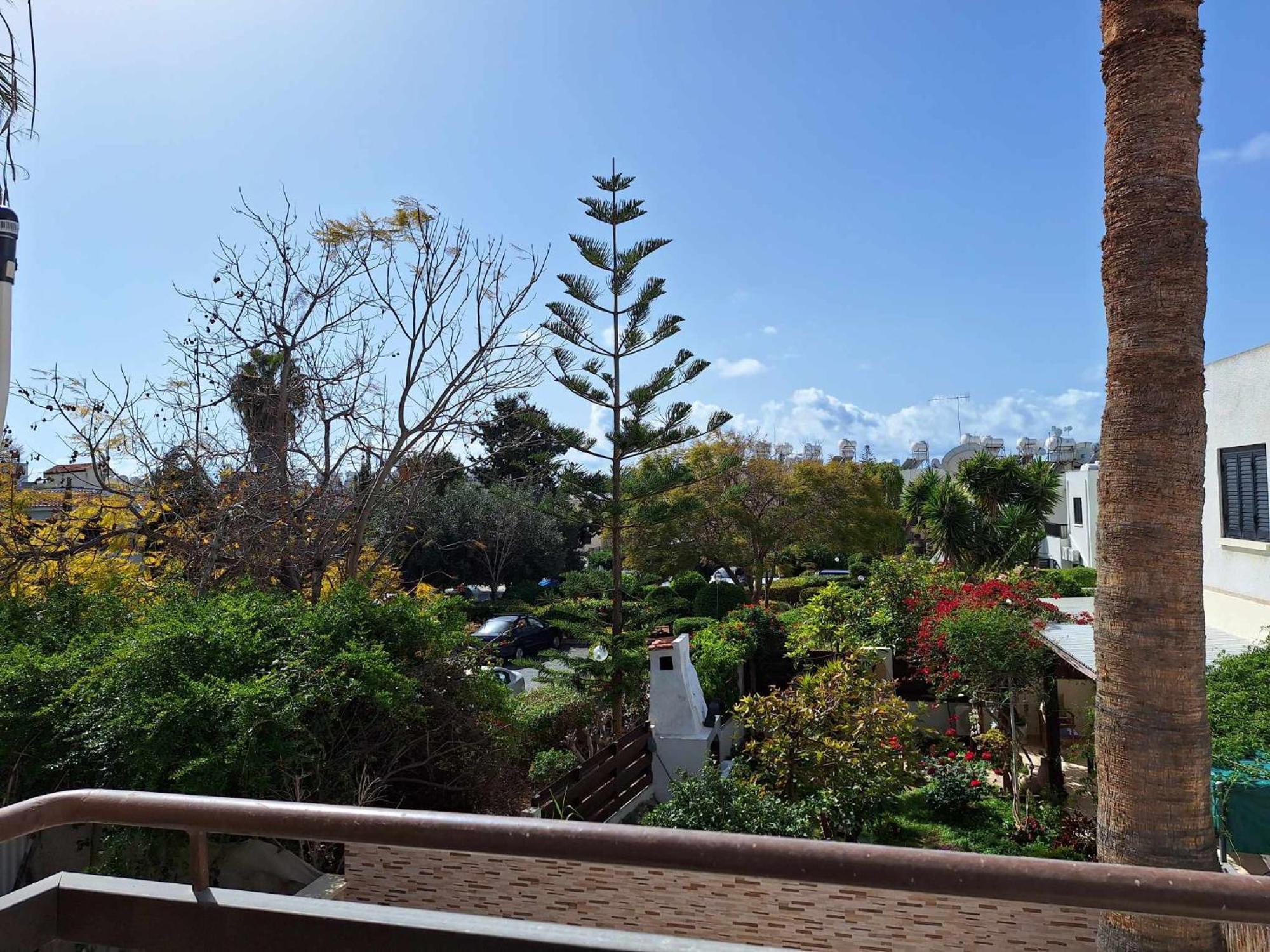 Stylish Apt Kato Paphos Close To Beach & Vibrant Harbor Life 外观 照片