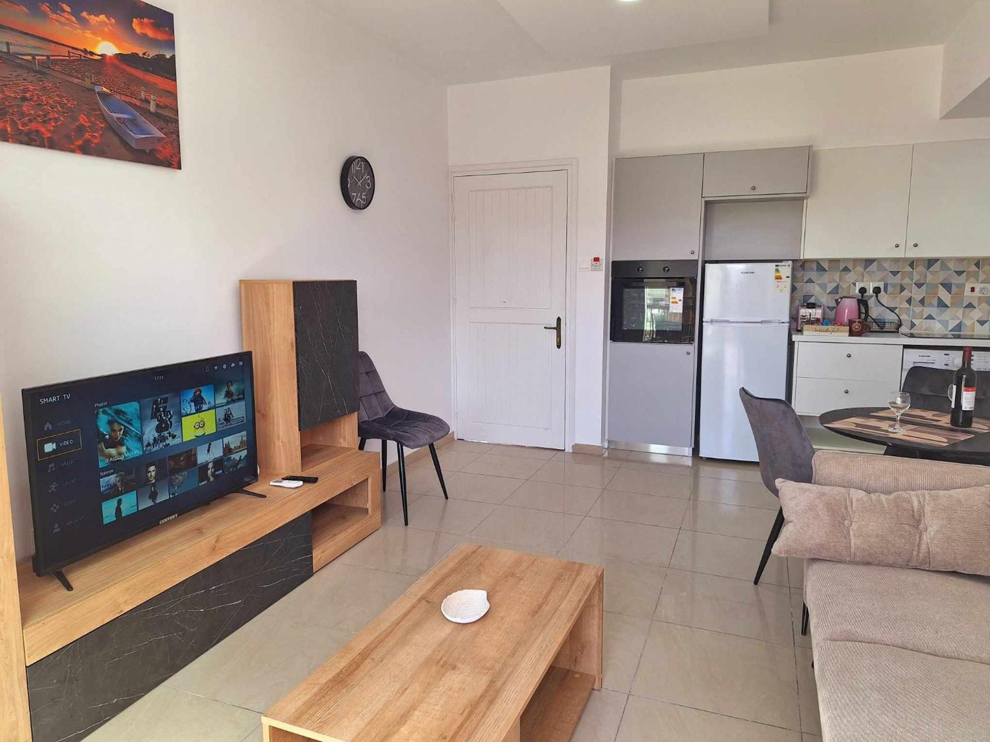 Stylish Apt Kato Paphos Close To Beach & Vibrant Harbor Life 外观 照片