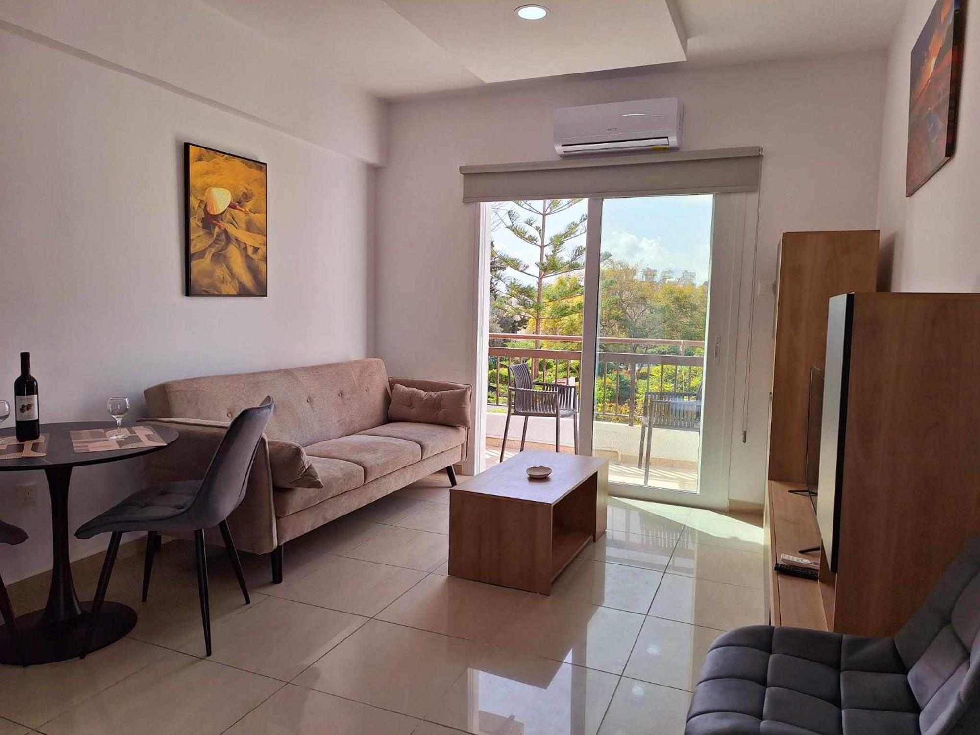 Stylish Apt Kato Paphos Close To Beach & Vibrant Harbor Life 外观 照片