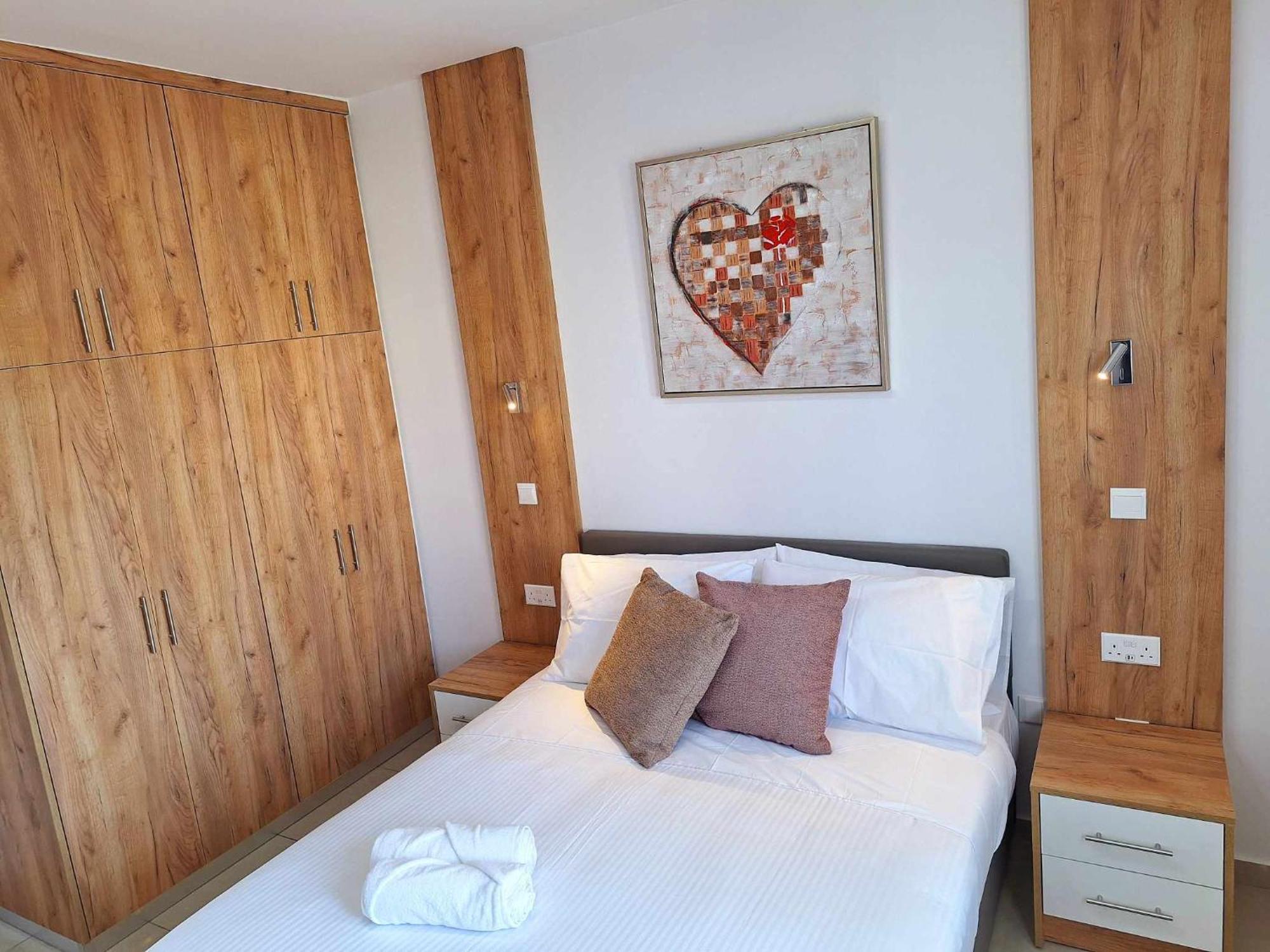 Stylish Apt Kato Paphos Close To Beach & Vibrant Harbor Life 外观 照片